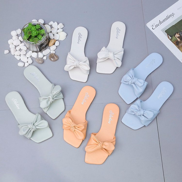 Beach Slippers With Bow