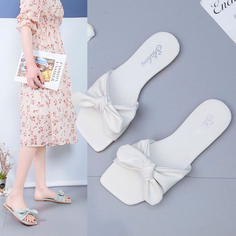 Beach Slippers With Bow