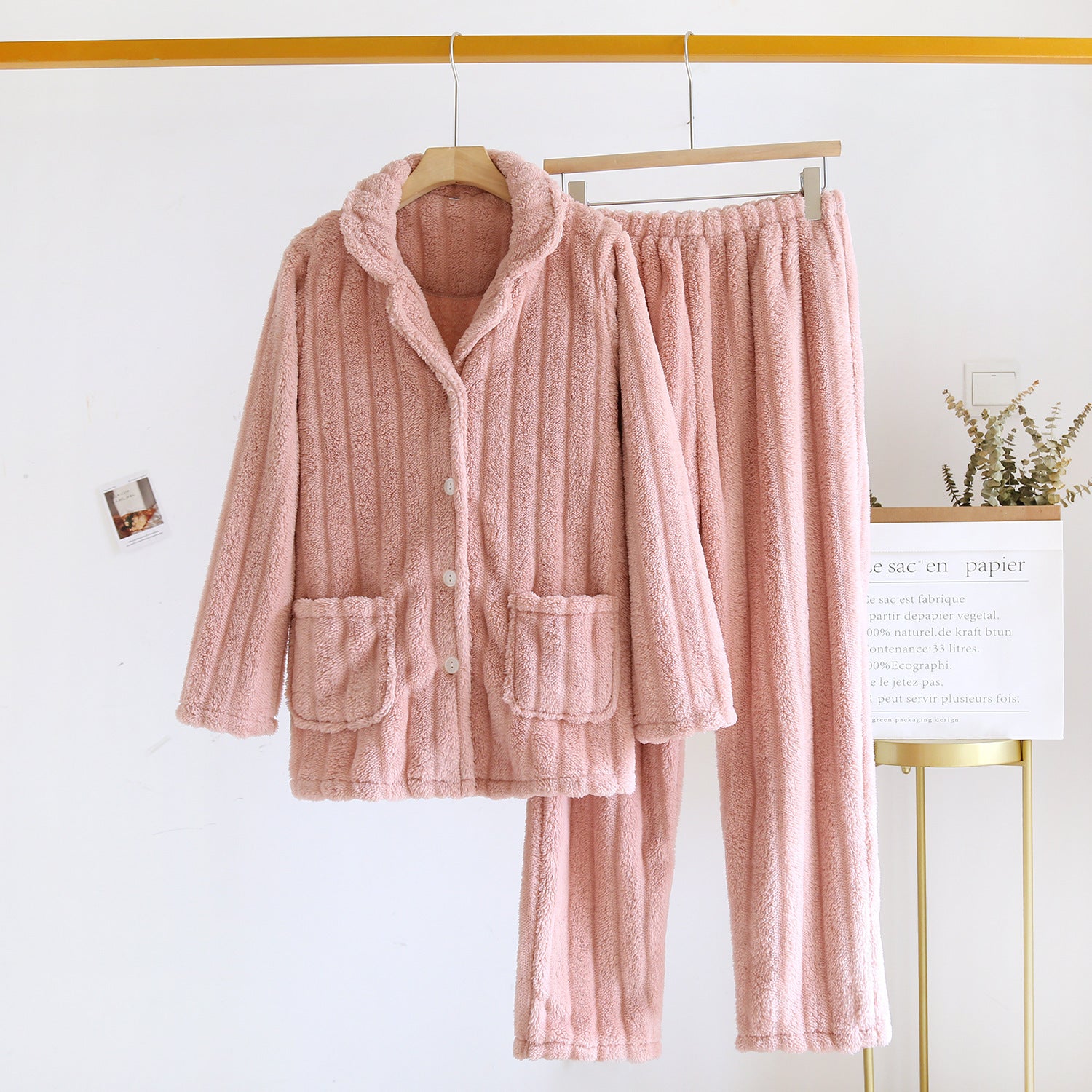 Simple Coral Fleece Couple Pajamas r