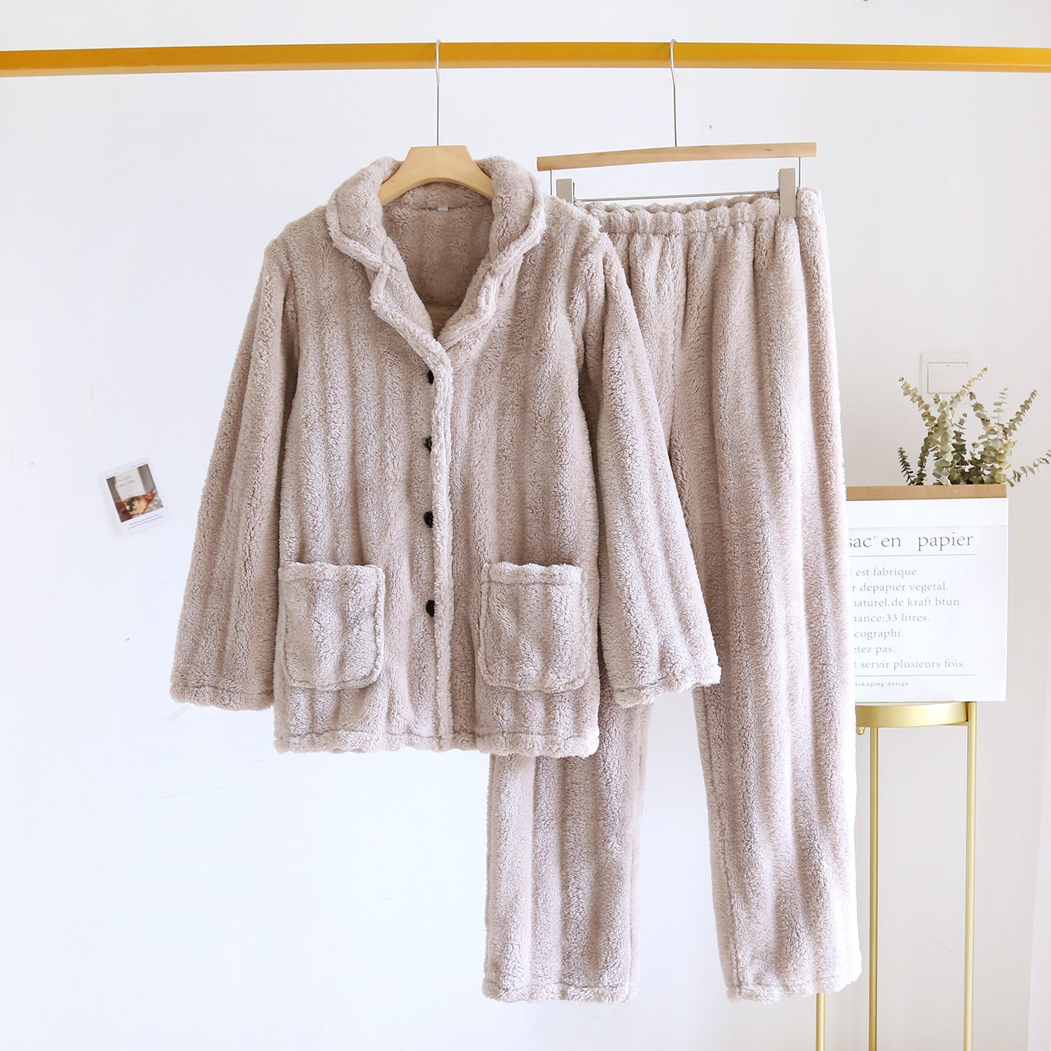 Simple Coral Fleece Couple Pajamas r