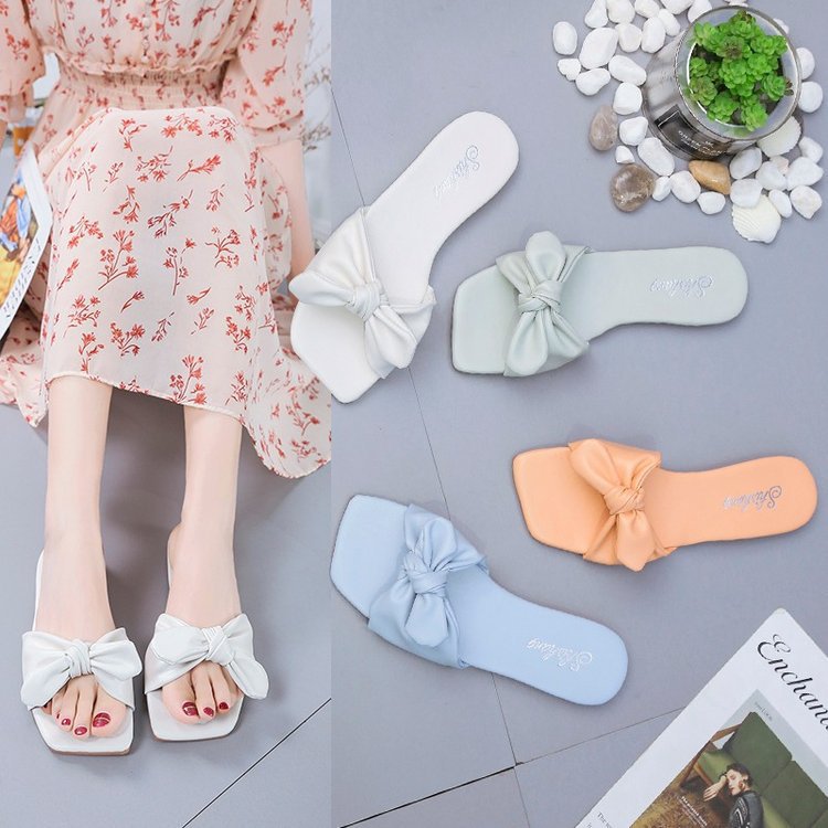 Beach Slippers With Bow