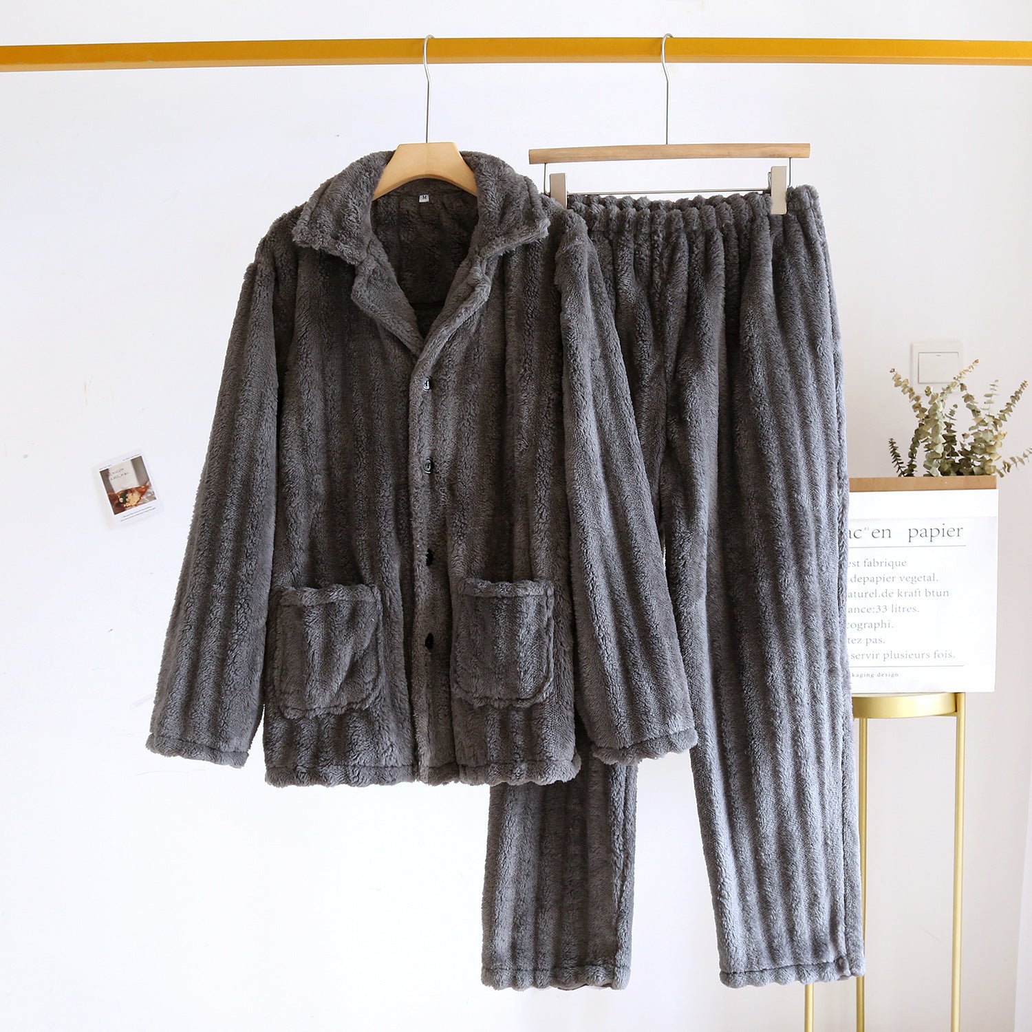 Simple Coral Fleece Couple Pajamas r